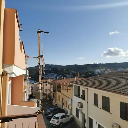 Via Vittorio Veneto 6 * Castelsardo