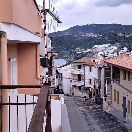 Via Vittorio Veneto 6